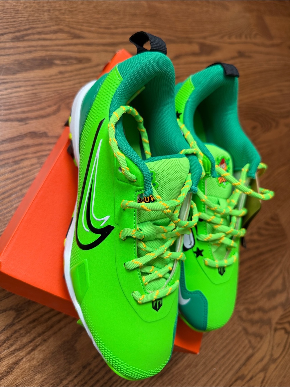 Nike Kids Neon Green Force Trout 9 Keystone Baseball Cleats Size 5y